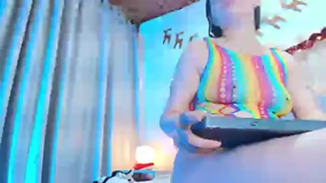 Eda Bonne online show from 12/18/25, 12:31