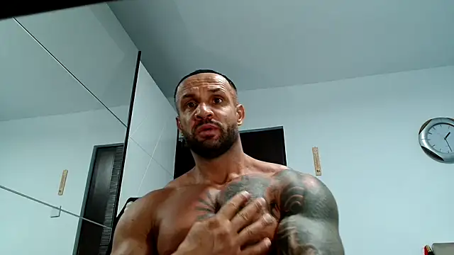 Magnificmuscles89 online show from 12/05/25, 11:31