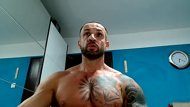 Magnificmuscles89 online show from 10/03/25, 03:24