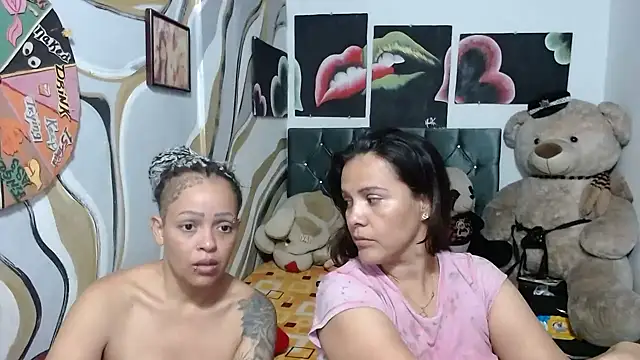 manzanahot9 online show from 11/17/25, 05:39