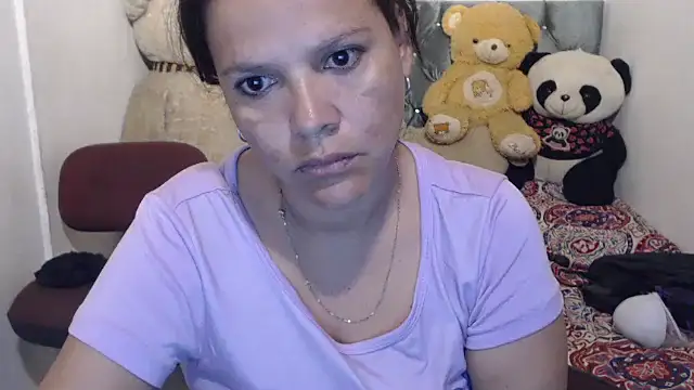 Snapshot of manzanahot9 chatting on 12/14/24, 12:33 manzanahot9 online show from 12/14/24, 12:33