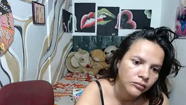 manzanahot9 online show from 02/17/26, 08:33