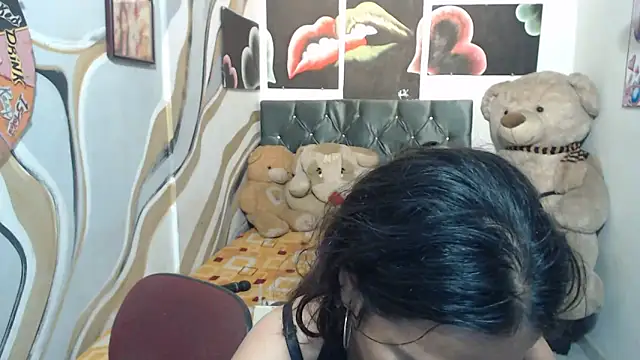 manzanahot9 online show from 12/03/25, 10:31