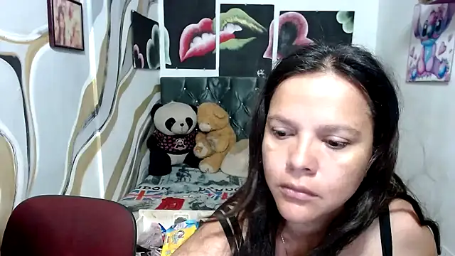 Snapshot of manzanahot9 chatting on 10/04/25, 09:33 manzanahot9 online show from 10/04/25, 09:33