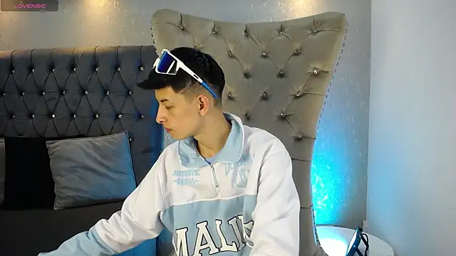 MaikCarver online show from 01/14/26, 03:54