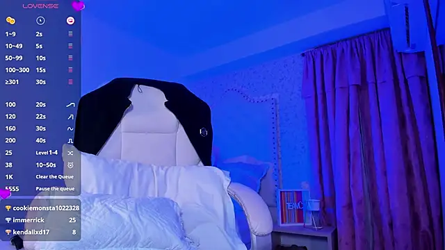 kitty roouse online show from 03/18/25, 07:44