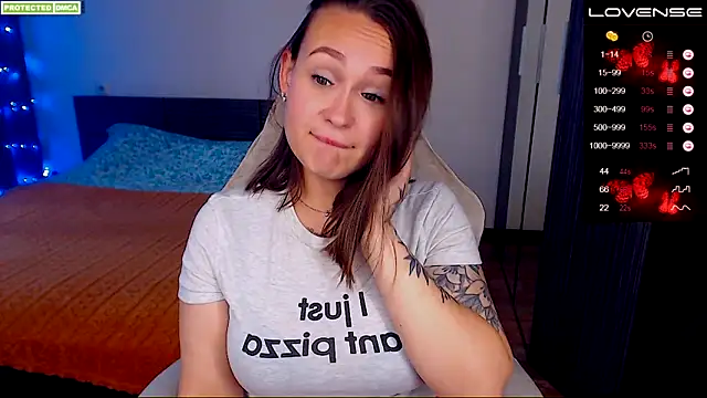 Cutie-Melanie online show from 09/15/25, 09:43