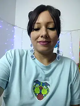 Snapshot of kristal_ktl chatting on 03/15/25, 12:15 kristal ktl online show from 03/15/25, 12:15