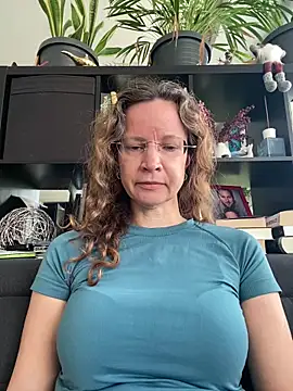 AnnikaRose online show from 03/06/26, 07:03