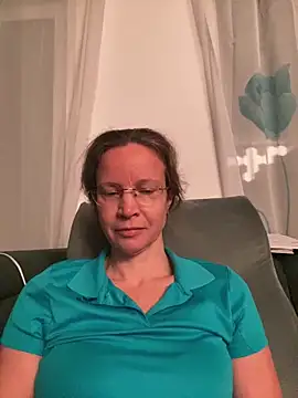 AnnikaRose online show from 01/06/26, 06:50