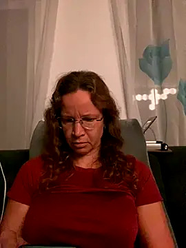 AnnikaRose online show from 10/10/25, 05:52