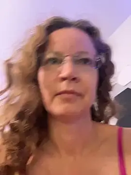 AnnikaRose online show from 06/19/26, 03:12