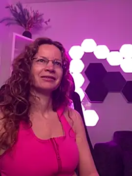 AnnikaRose online show from 05/02/26, 03:12
