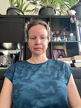 AnnikaRose online show from 03/05/26, 07:49