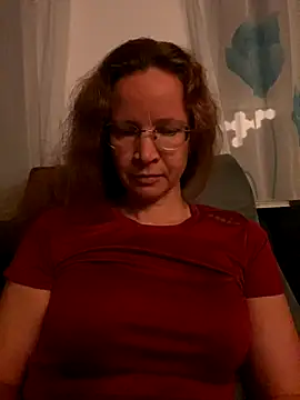 AnnikaRose online show from 11/25/25, 07:08