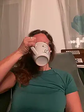 AnnikaRose online show from 01/15/26, 06:50