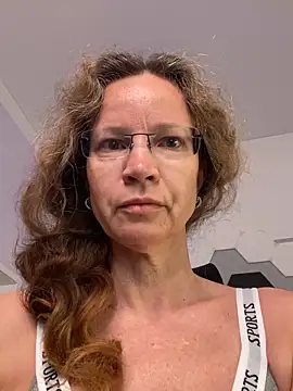 AnnikaRose online show from 06/12/26, 02:20