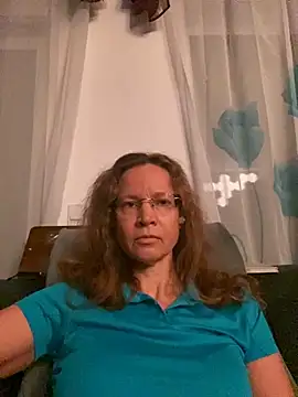 AnnikaRose online show from 11/26/25, 06:46