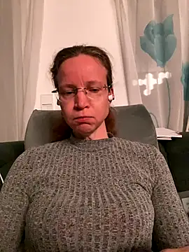 AnnikaRose online show from 01/08/26, 06:41