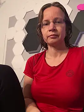 AnnikaRose online show from 05/07/26, 05:44