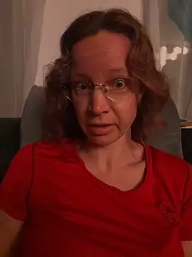 AnnikaRose online show from 12/01/25, 06:47