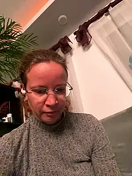 AnnikaRose online show from 01/09/26, 06:42