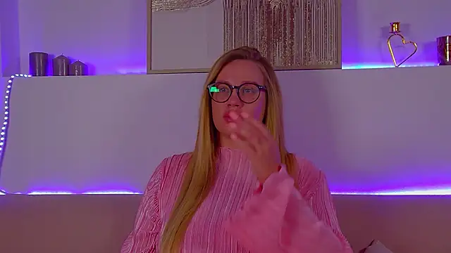 MariaNeumann online show from 03/16/25, 01:17