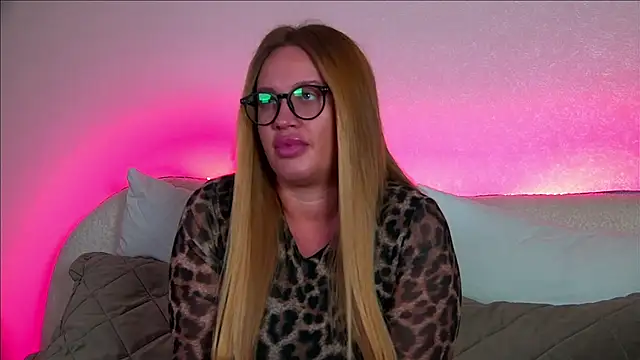 MariaNeumann online show from 03/19/25, 06:24