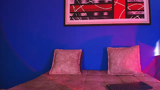 liccy hall online show from 11/17/25, 11:47