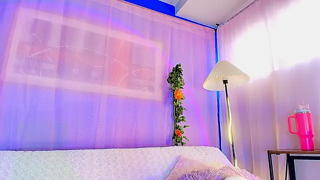 Snapshot of liccy_hall chatting on 06/11/26, 12:13 liccy hall online show from 06/11/26, 12:13