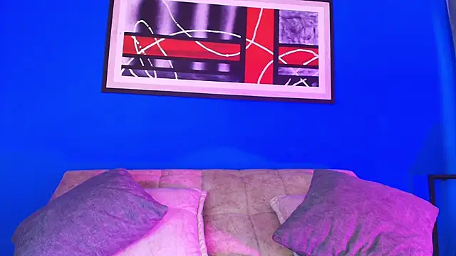 liccy hall online show from 11/24/25, 11:43