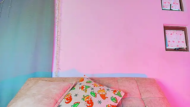 liccy hall online show from 12/19/25, 11:45