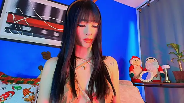 liccy hall online show from 12/04/25, 11:42