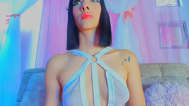 liccy hall online show from 03/18/26, 01:57