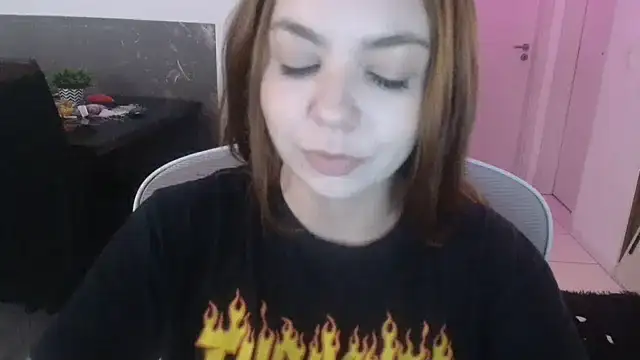 HotRuiva online show from 10/12/25, 09:49