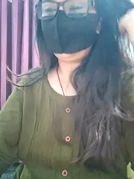 Aishwaryaa 69 online show from 05/28/26, 02:08