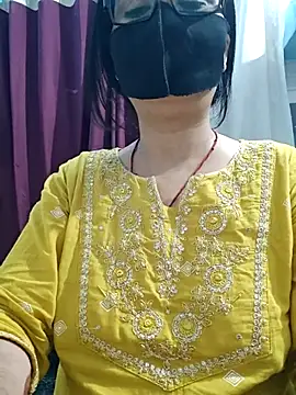Snapshot of Aishwaryaa_69 chatting on 06/19/26, 02:28 Aishwaryaa 69 online show from 06/19/26, 02:28