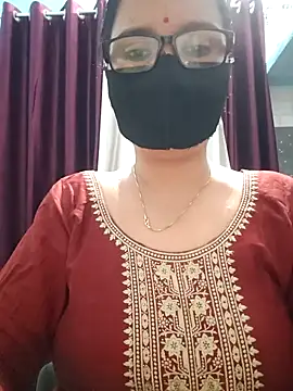 Aishwaryaa 69 online show from 10/03/25, 03:41