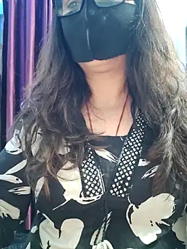 Aishwaryaa 69 online show from 02/13/26, 10:15