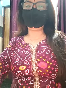 Aishwaryaa 69 online show from 11/13/25, 08:18