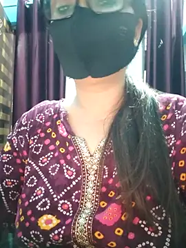 Aishwaryaa 69 online show from 09/20/25, 02:38