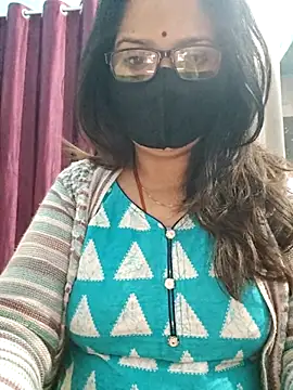 Aishwaryaa 69 online show from 01/15/26, 01:53