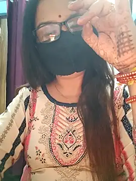 Aishwaryaa 69 online show from 10/23/25, 04:16