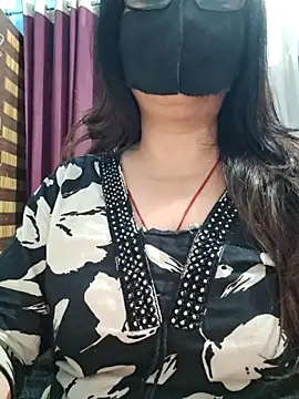 Aishwaryaa 69 online show from 05/16/26, 02:32