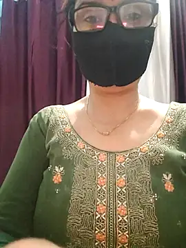 Aishwaryaa 69 online show from 09/25/25, 10:54