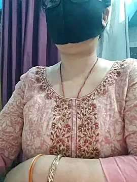 Snapshot of Aishwaryaa_69 chatting on 06/27/26, 05:57 Aishwaryaa 69 online show from 06/27/26, 05:57