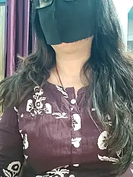 Aishwaryaa 69 online show from 02/08/26, 09:40