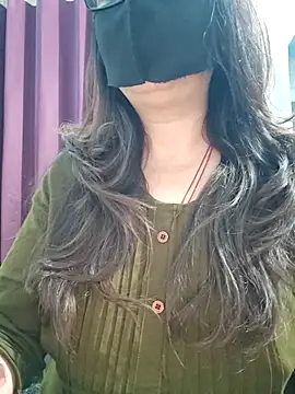 Aishwaryaa 69 online show from 04/09/26, 02:24