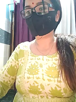 Aishwaryaa 69 online show from 10/29/25, 11:20