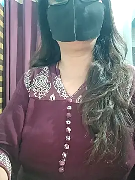 Aishwaryaa 69 online show from 05/23/26, 02:21